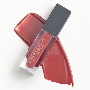 DEFIANCE BEAUTY Liquid Lipstick in Warrior (new in box)